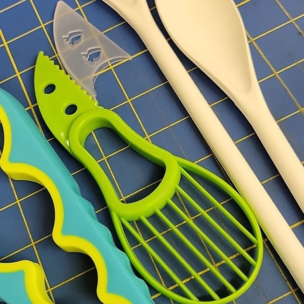 Colorful Kitchen Utensil Set of 4 Spoons x2, Jar Opener, Avocado Knife New